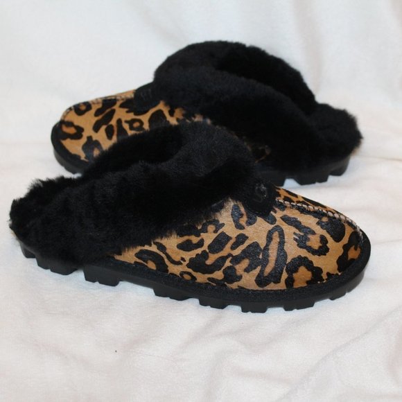 NIB WOMEN'S UGG COQUETTE PANTHER PRINT SLIP‎ ON SLIPPERS BLACK BROWN - Picture 1 of 8